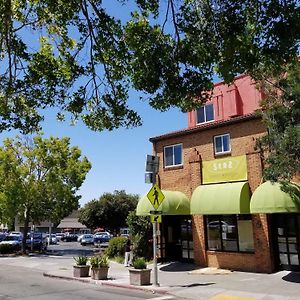 Sens Hotel & Vanne Bistro Berkeley